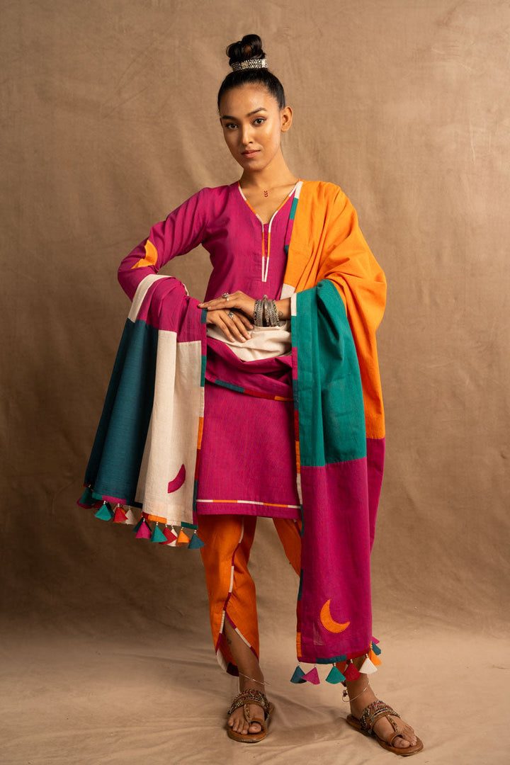Pāṭalachandraḥ kurta + salwar + dupatta (set of 3)|SHOBITAM