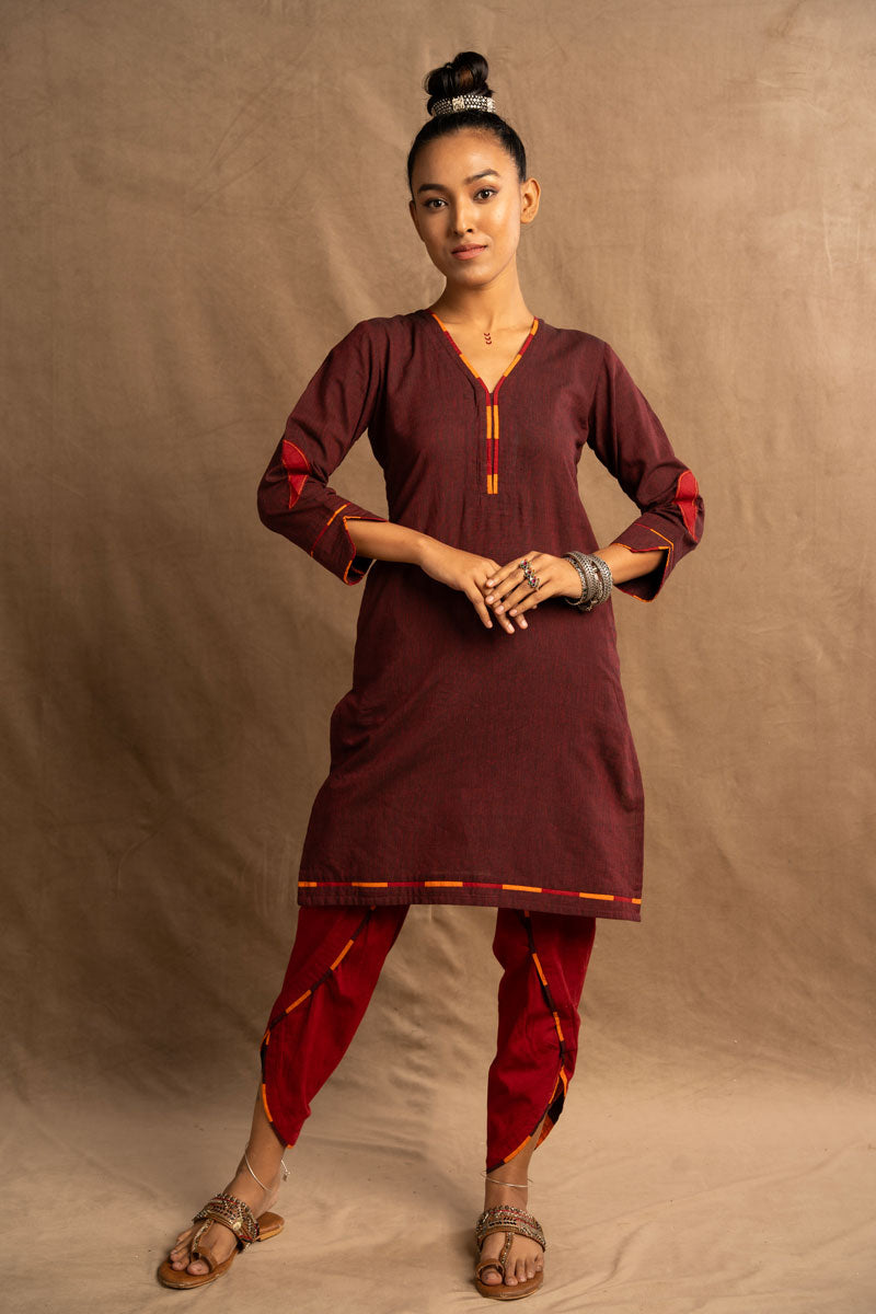 Jvalan Chandraḥ kurta + salwar + dupatta (set of 3) |  SHOBITAM