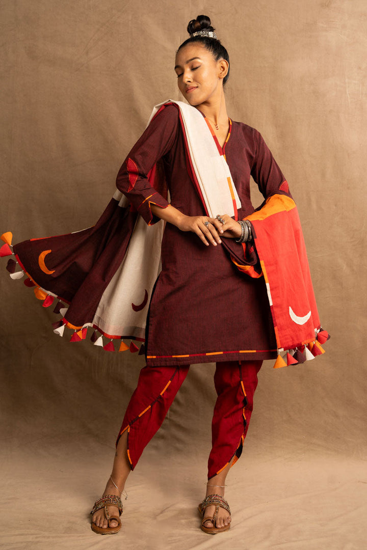 Jvalan Chandraḥ dupatta | SHOBITAM