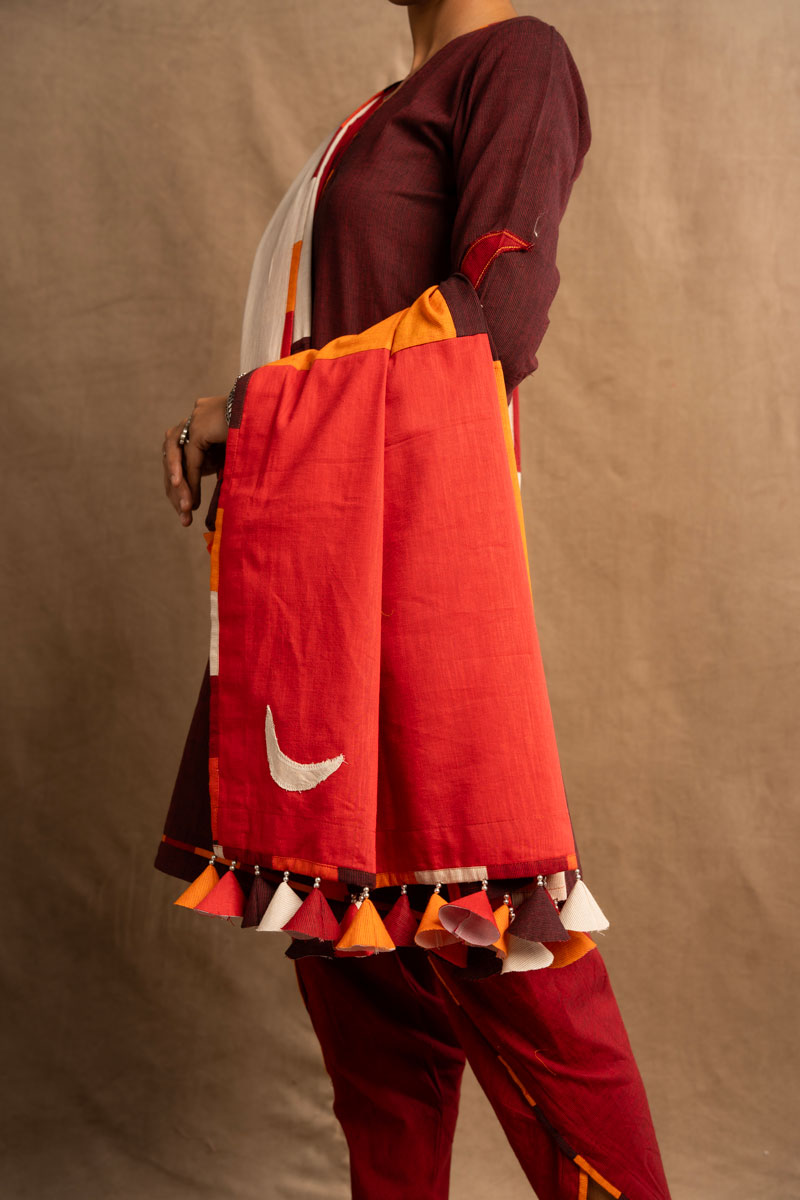 Jvalan Chandraḥ kurta + salwar + dupatta (set of 3) |  SHOBITAM