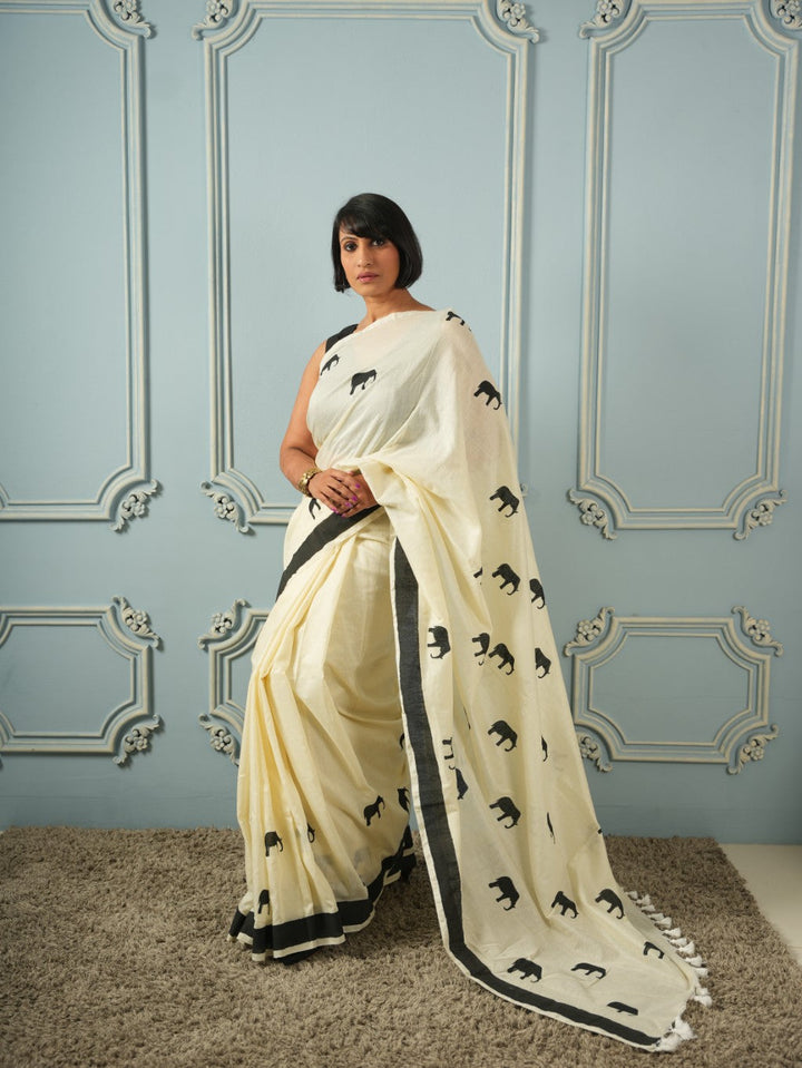 GajaGamini- Off White HandBlock Cotton Saree | SHOBITAM