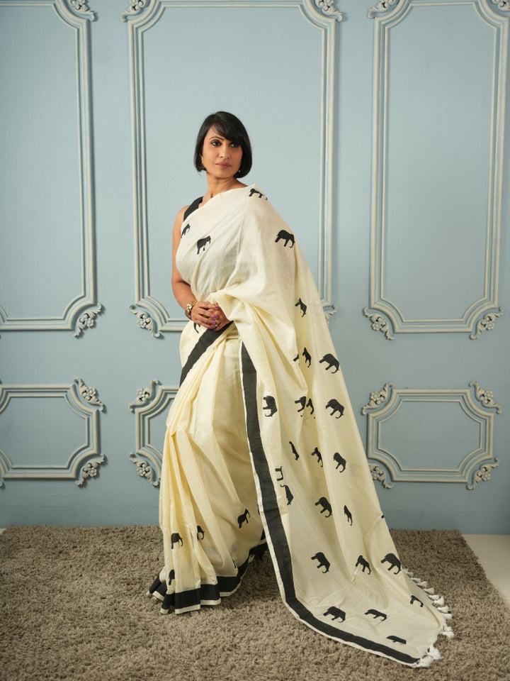GajaGamini- Off White HandBlock Cotton Saree | SHOBITAM