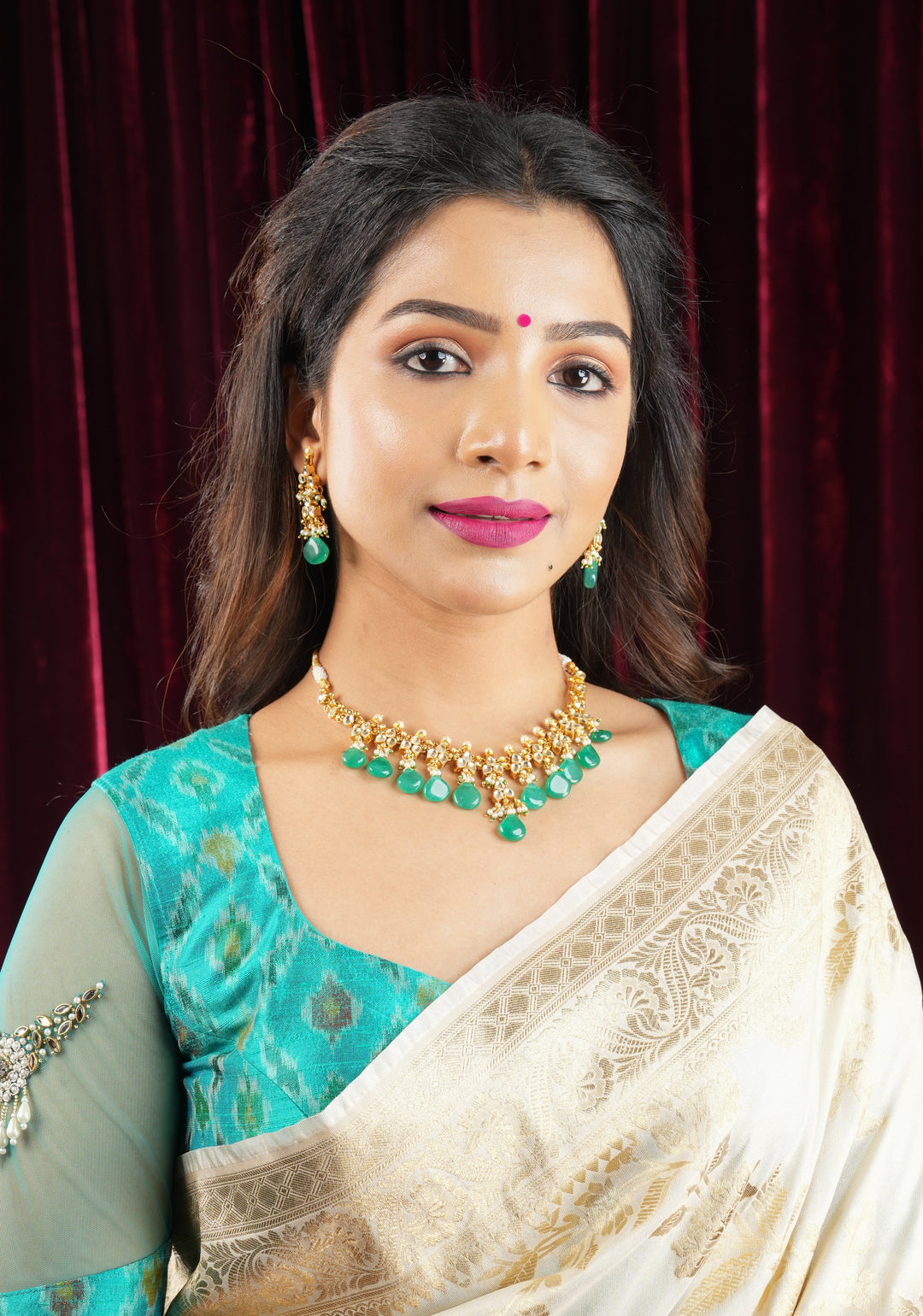 Unique White and Teal Necklace Set