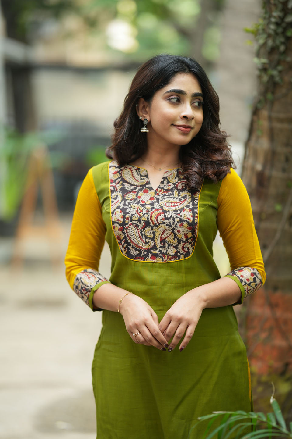 Samriddhi Green Kurti (Set of 2) | SHOBITAM