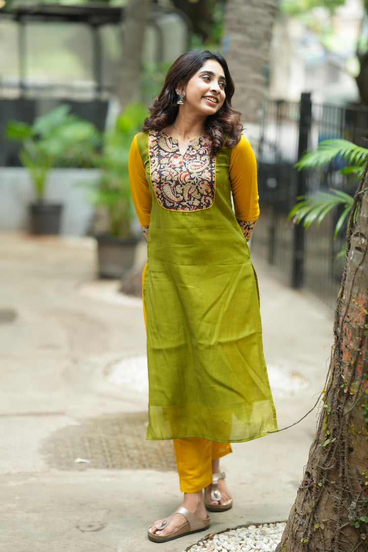 Samriddhi Green Kurti (Set of 2) | Made To Order