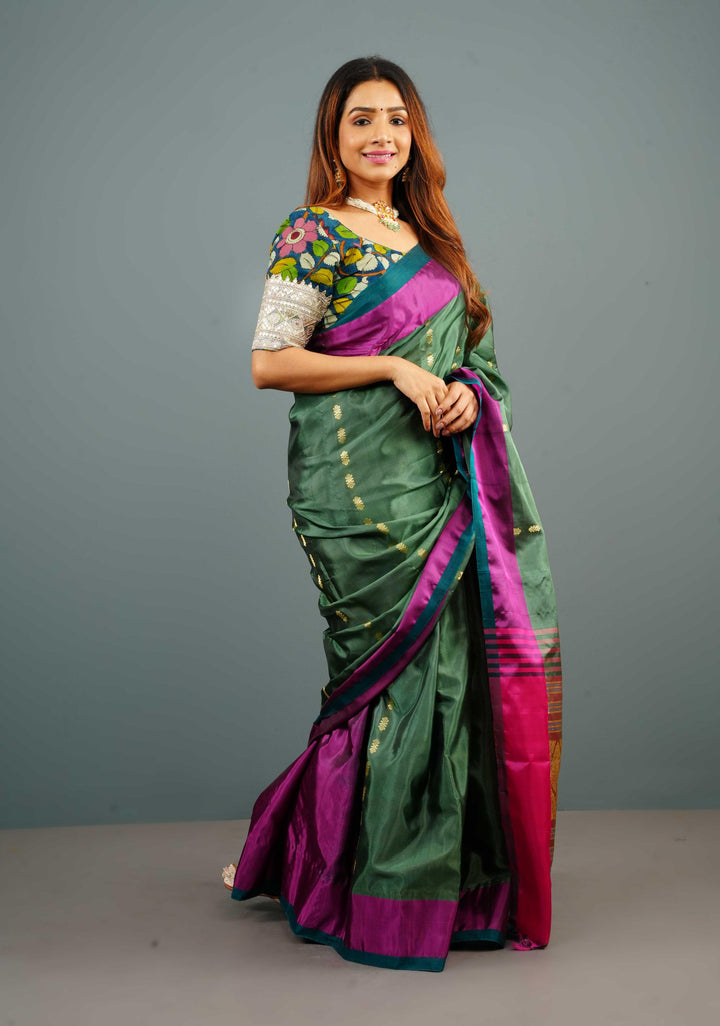 Elegant Green Vegan Handloom Saree with Dual-Tone Border and Resham Work, no Blouse piece