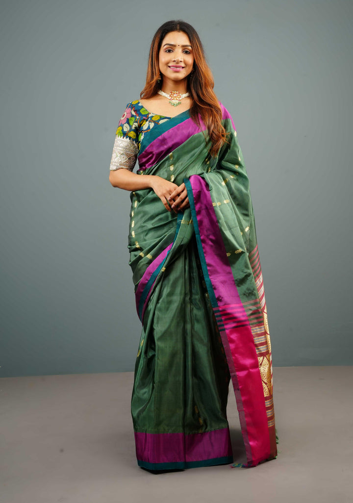 Elegant Green Vegan Handloom Saree with Dual-Tone Border and Resham Work, no Blouse piece