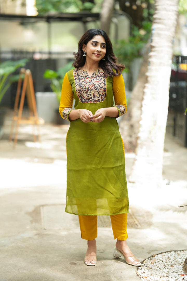 Samriddhi Green Kurti (Set of 2) | Made To Order