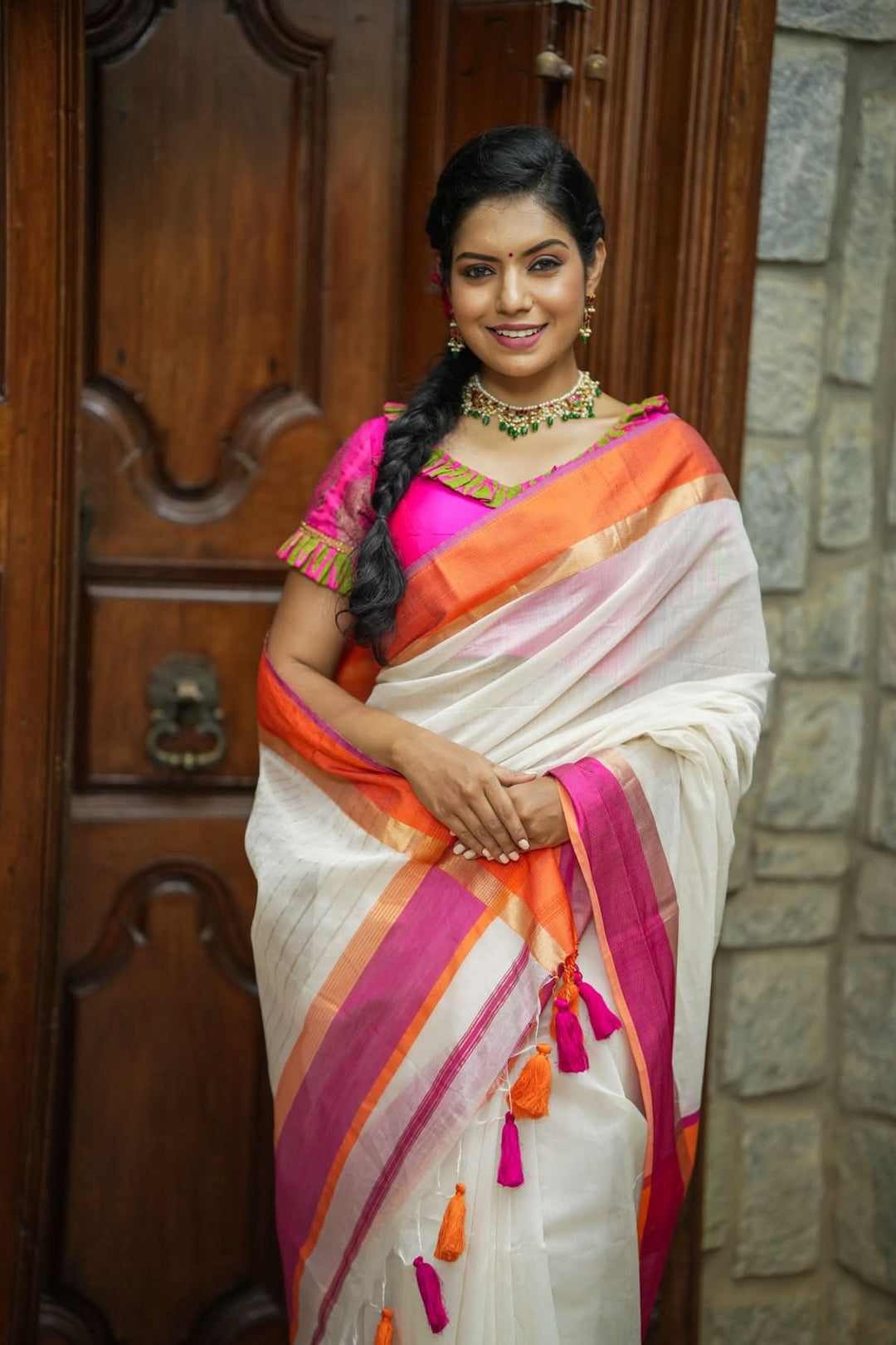 Handwoven  Maheshwari Silk Cotton Saree in White with Ganga jamuna Border | SHOBITAM
