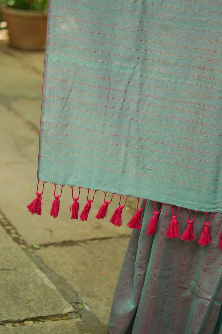 Reversible  Maheshwari Mercerised Cotton Saree with extralong tassels, no blouse piece