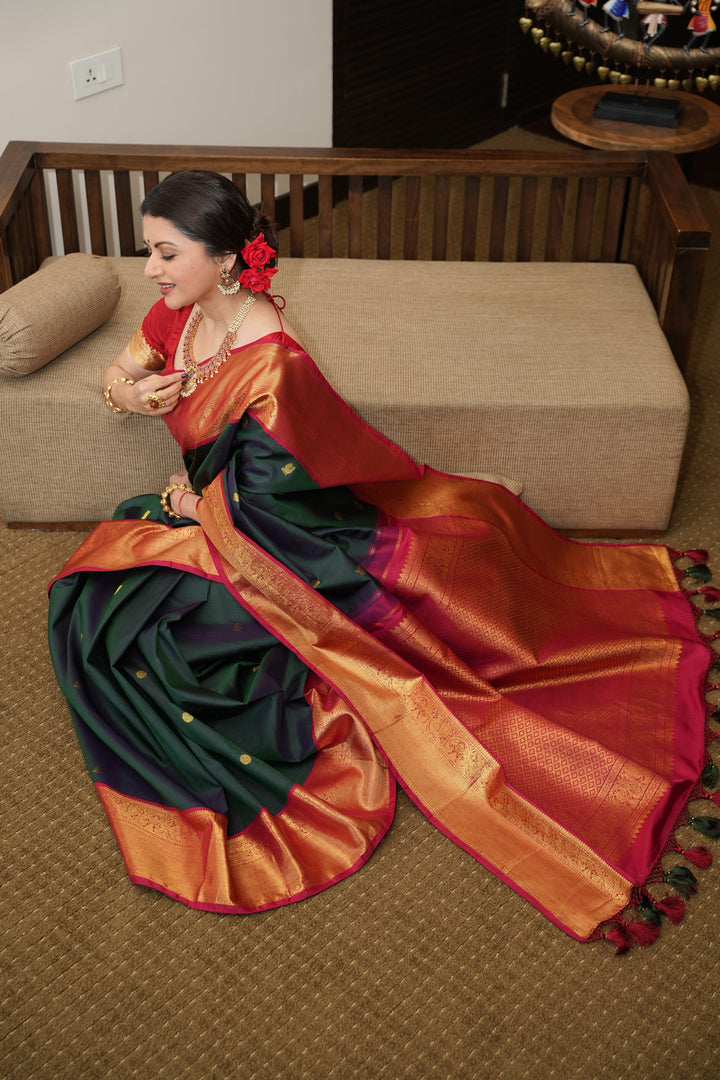 Pre order Bottle Green Dual Tone Pure Kanjivaram Silk Saree with Zari Buttas and Contrast Zari Border | SILK MARK CERTIFIED