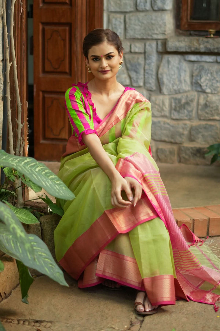 Handwoven Maheshwari silk cotton saree in Pista Green with Zari Checks