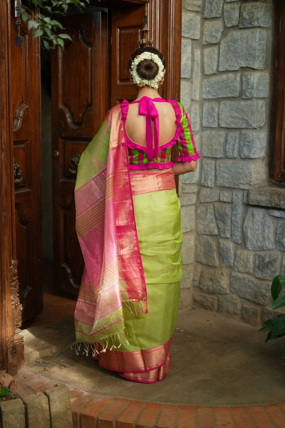Handwoven Maheshwari silk cotton saree in Pista Green with Zari Checks
