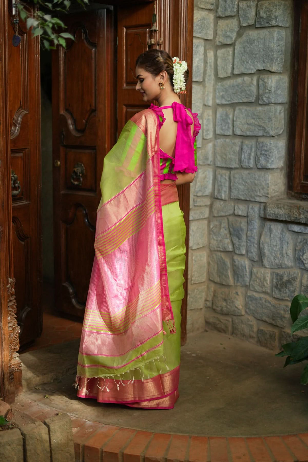Handwoven Maheshwari silk cotton saree in Pista Green with Zari Checks