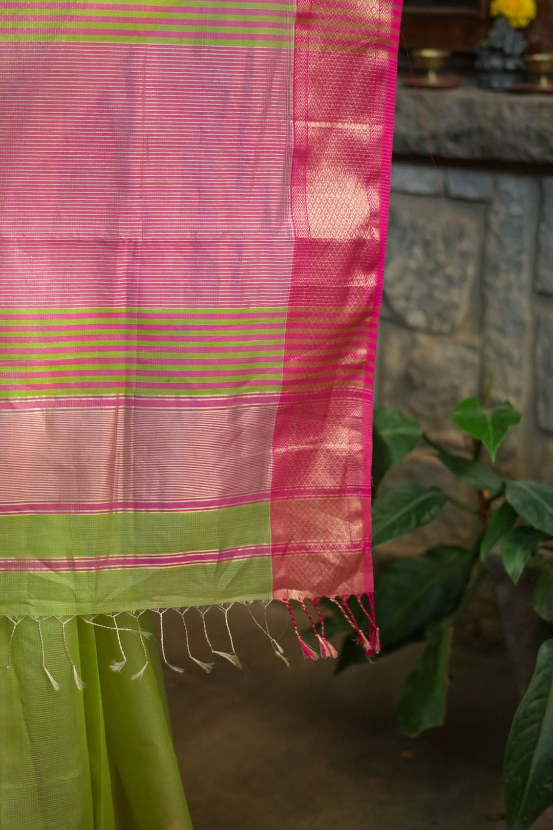 Handwoven Maheshwari silk cotton saree in Pista Green with Zari Checks