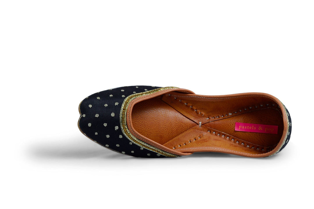 DIVA Minimalist Silk Ethnic Mojaris for Women