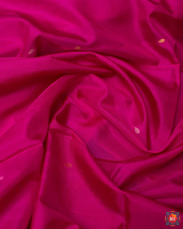 Magenta Venkatgiri Silk Jamdhani Saree with minimal Blue Border