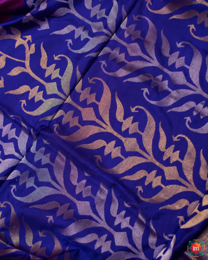 Magenta Venkatgiri Silk Jamdhani Saree with minimal Blue Border