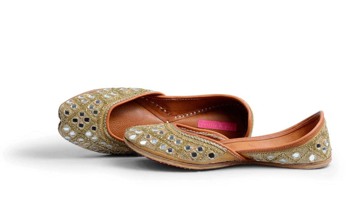 MIRROR MAZE Traditional Zari Embroidered Ethnic Mojaris for Women