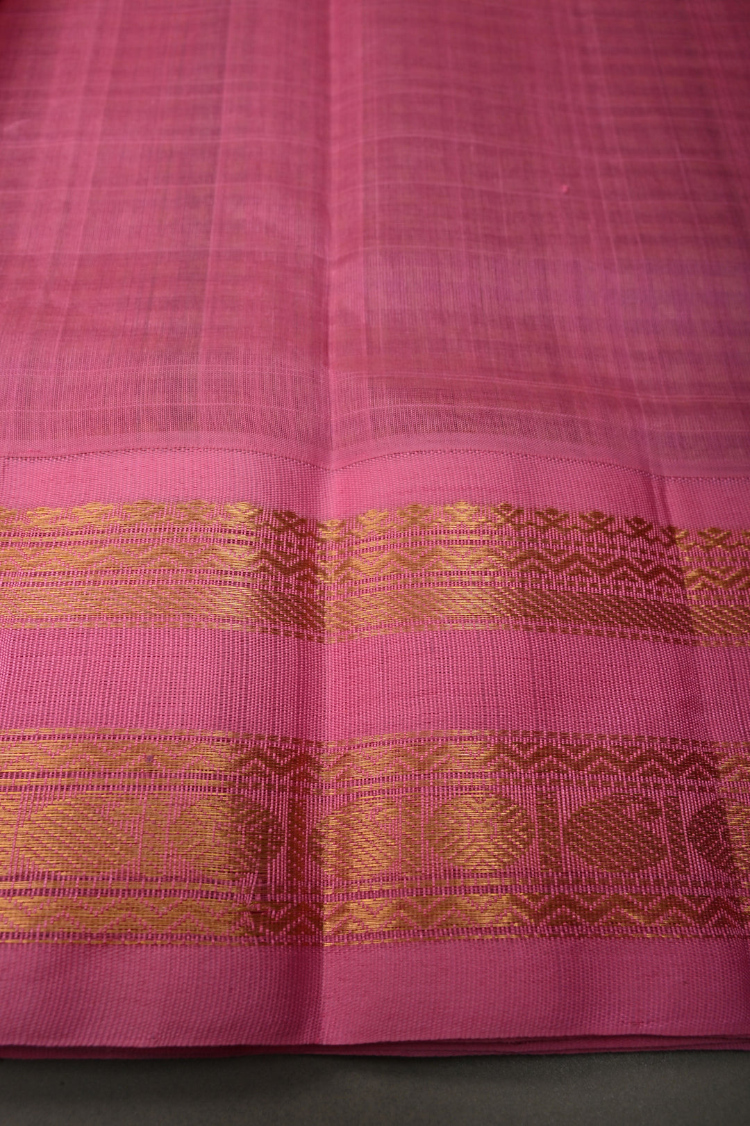 Green Podi-Kattam Checks on Kanchi Silk Cotton Saree with Contrast Pink Rettaipet Zari Border | SHOBITAM