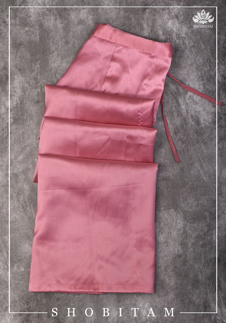 Pink Premium Quality Petticoat for saree, in standard size.