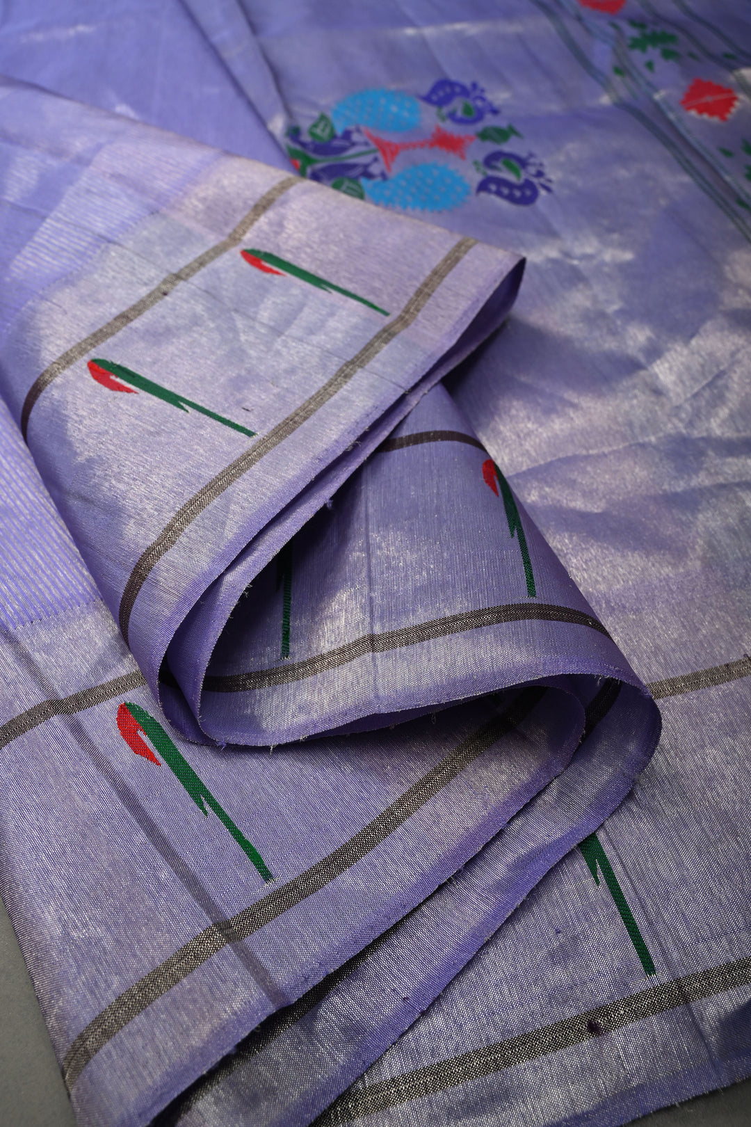Lavender-Silver Gadwal Paithani Inspired Handloom Tissue Stripes Silk Saree with Single Muniya Borders and Peacock Motifs on Pallu | SILK MARK CERTIFIED