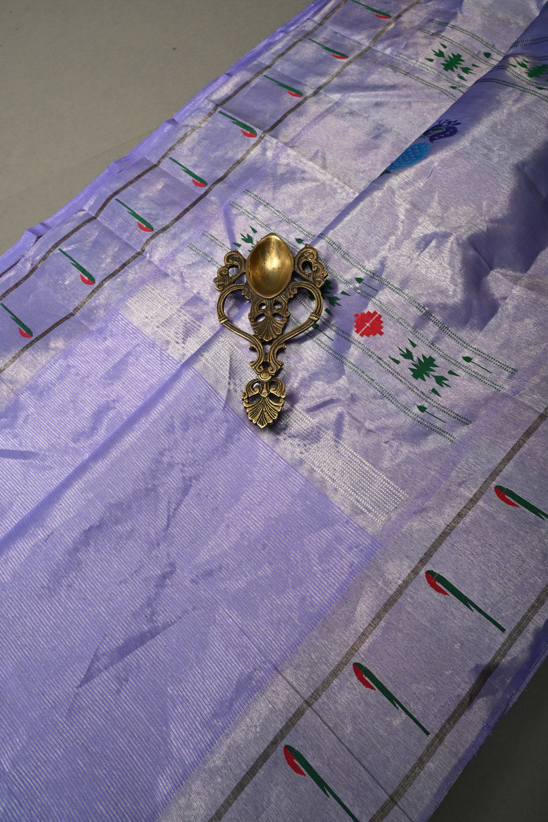 Lavender-Silver Gadwal Paithani Inspired Handloom Tissue Stripes Silk Saree with Single Muniya Borders and Peacock Motifs on Pallu | SILK MARK CERTIFIED