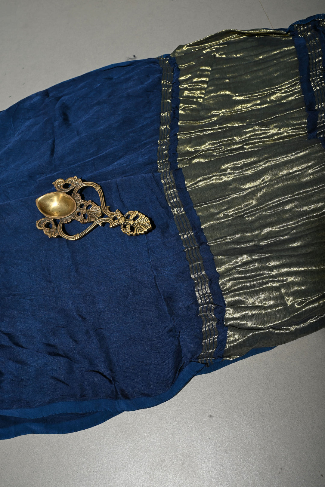 Prussian Blue Borderless Modal Silk Saree with Lagda Patta Crushed Tissue Pallu | SHOBITAM