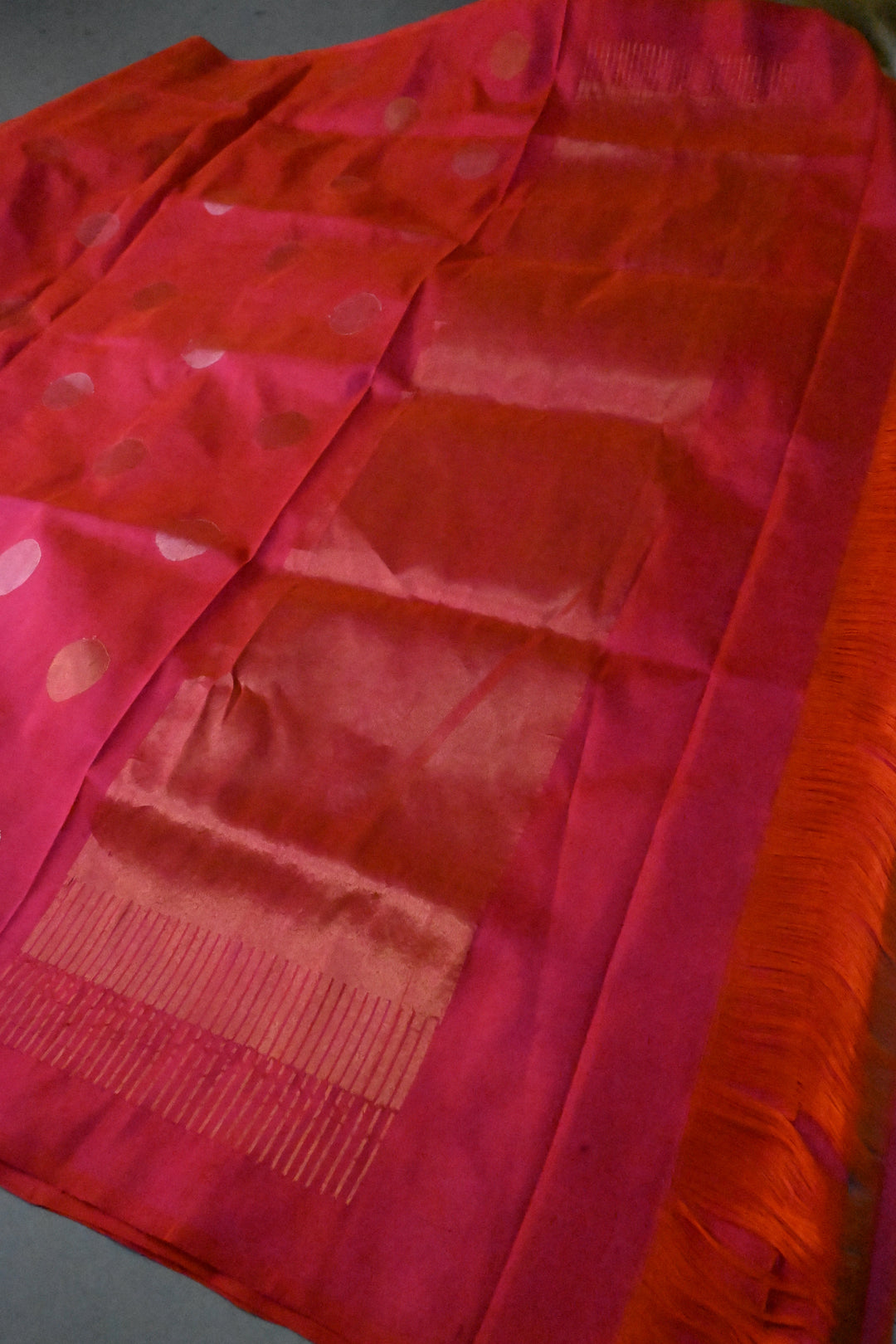 Pink-Orange Dual Tone Borderless Uppada Handloom Silk Saree with Jamdhani Style Sona Rupa Polka Dots  | SILK MARK CERTIFIED | SHOBITAM