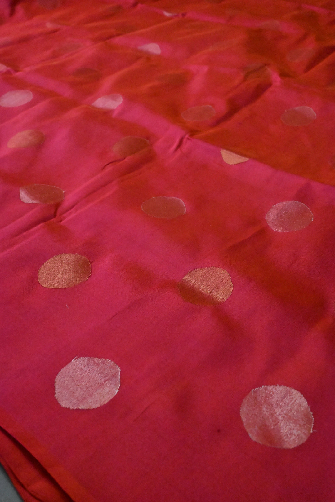 Pink-Orange Dual Tone Borderless Uppada Handloom Silk Saree with Jamdhani Style Sona Rupa Polka Dots  | SILK MARK CERTIFIED | SHOBITAM