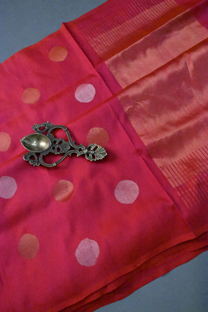 Pink-Orange Dual Tone Borderless Uppada Handloom Silk Saree with Jamdhani Style Sona Rupa Polka Dots  | SILK MARK CERTIFIED | SHOBITAM