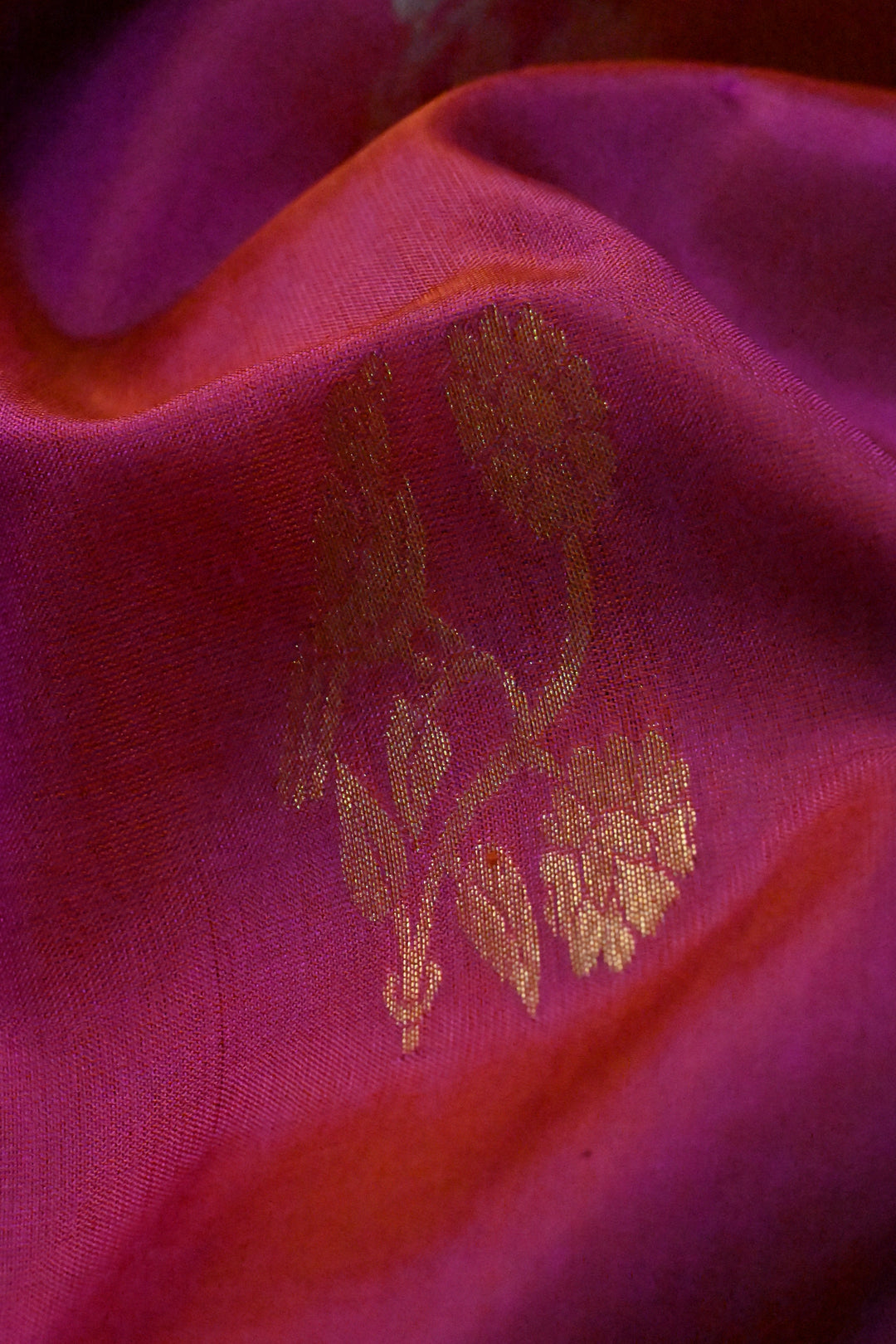 Rani Pink Dual Tone Uppada Handloom Silk Saree with Sona Rupa Floral Zari Buttas and Minimal Zari Border | SILK MARK CERTIFIED | SHOBITAM