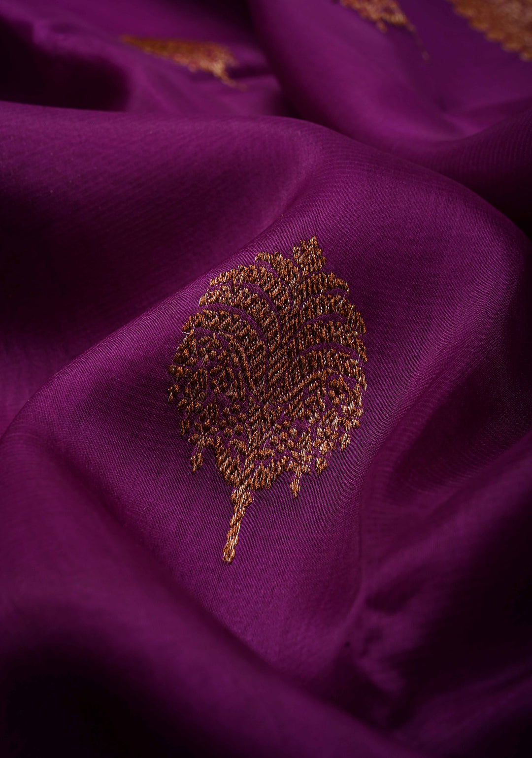 Royal Purple Pure Banarasi Kora Silk Saree with Floral Antique Zari Buttas and Zari Border| SILK MARK CERTIFIED | SHOBITAM