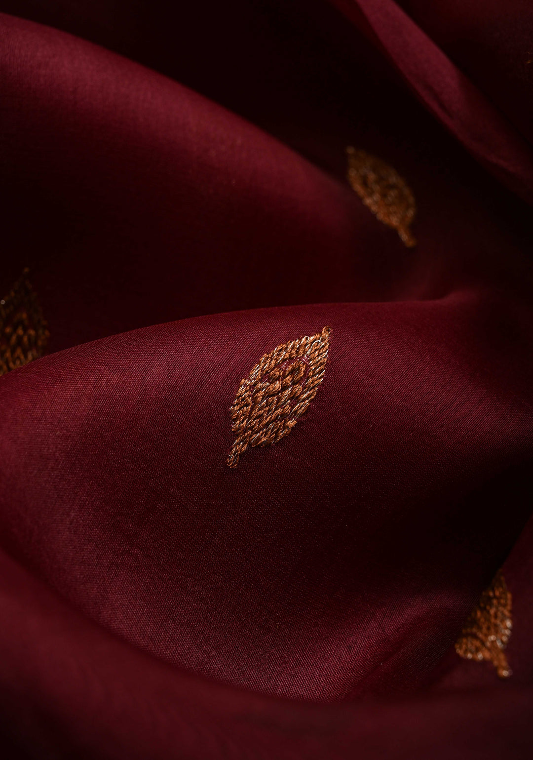 Maroon Pure Banarasi Kora Silk Saree with Floral Antique Zari Buttas and Zari Border| SILK MARK CERTIFIED | SHOBITAM