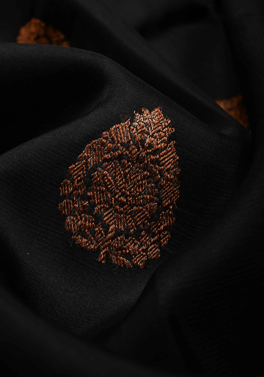 Black Pure Banarasi Kora Silk Saree with Floral Antique Zari Buttas and Contrast Zari Border| SILK MARK CERTIFIED | SHOBITAM