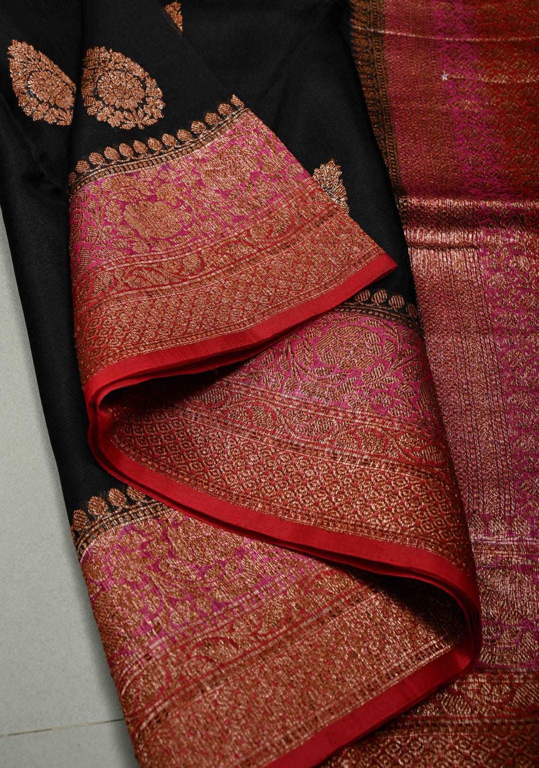 Black Pure Banarasi Kora Silk Saree with Floral Antique Zari Buttas and Contrast Zari Border| SILK MARK CERTIFIED | SHOBITAM