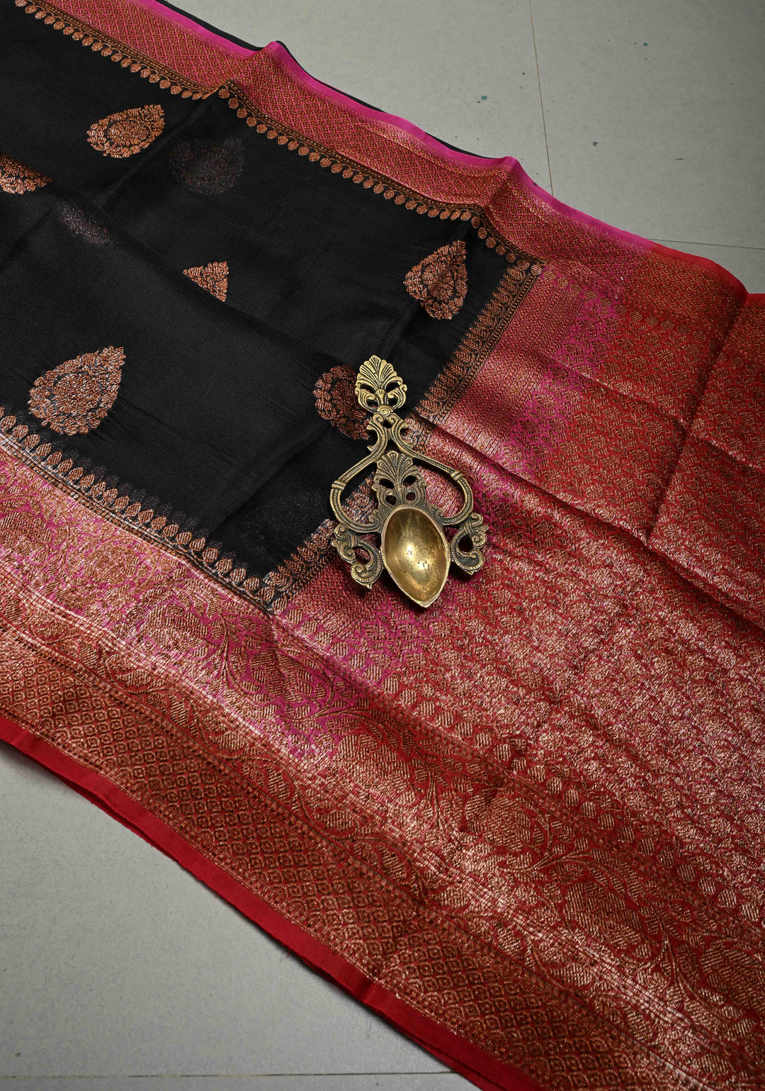 Black Pure Banarasi Kora Silk Saree with Floral Antique Zari Buttas and Contrast Zari Border| SILK MARK CERTIFIED | SHOBITAM