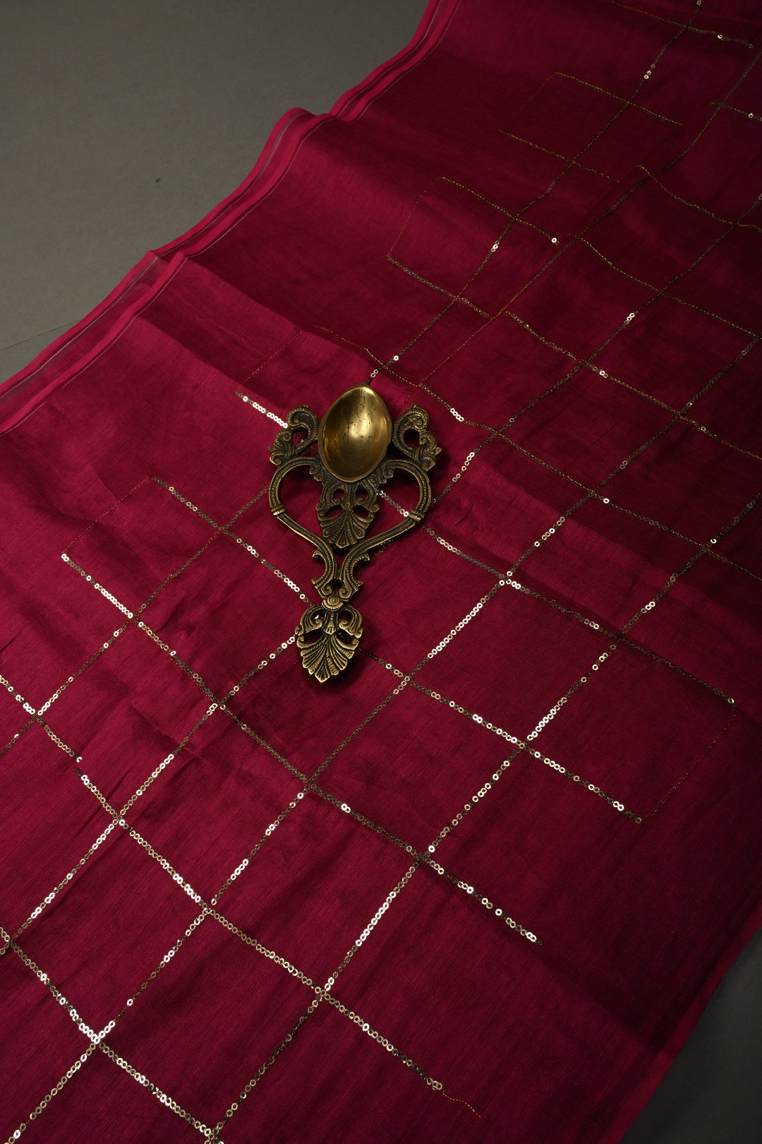 Magenta Tissue by Tissue Saree with Tikki Work and Long Tassels , No Blouse Peice | SHOBITAM