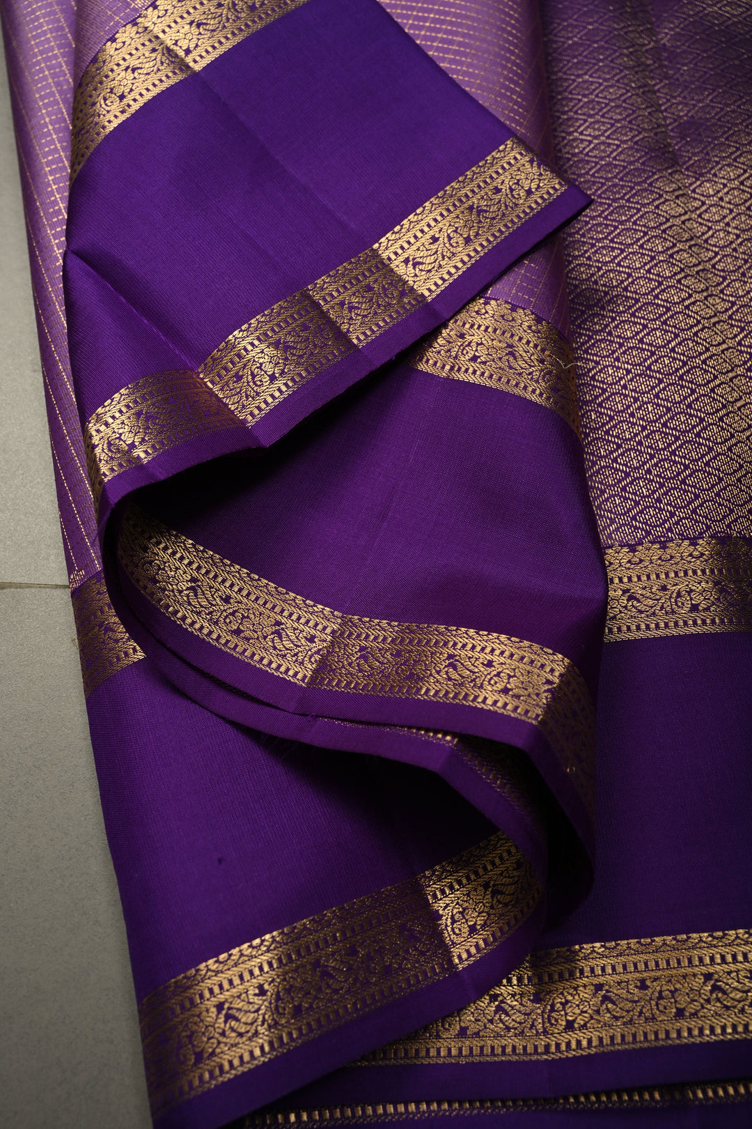 Lavender Kanjivaram Podi-Kattam Zari Checks on Pure Kanjivaram Soft Silk Saree with Zari Buttis and Rettiapet Zari Border | SILK MARK CERTIFIED | SHOBITAM