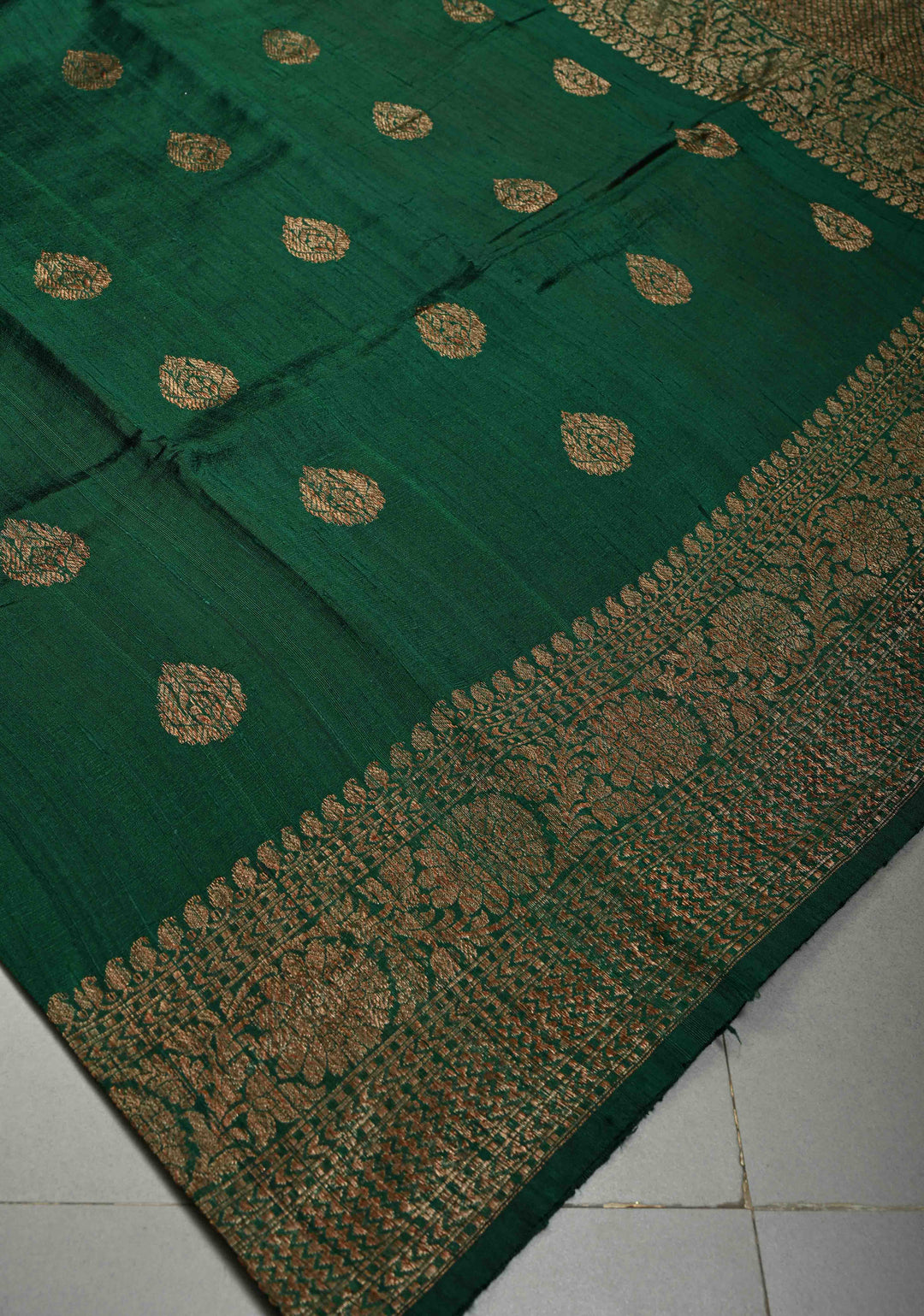 Deep Emerald Green Banarasi Raw Silk Saree with Antique Zari Buttas and Zari Border | SILK MARK CERTIFIED
