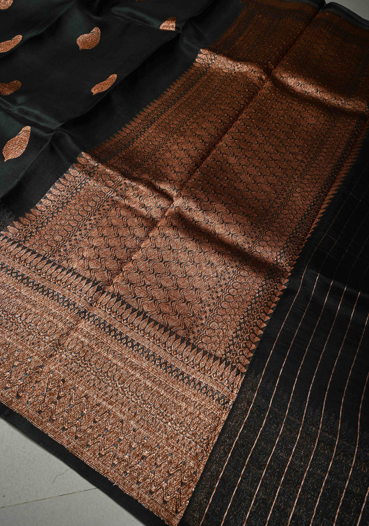 Black Pure Banarasi Kora Silk Saree with Paisley Antique Zari Buttas and Zari Border | SILK MARK CERTIFIED | Shobitam )