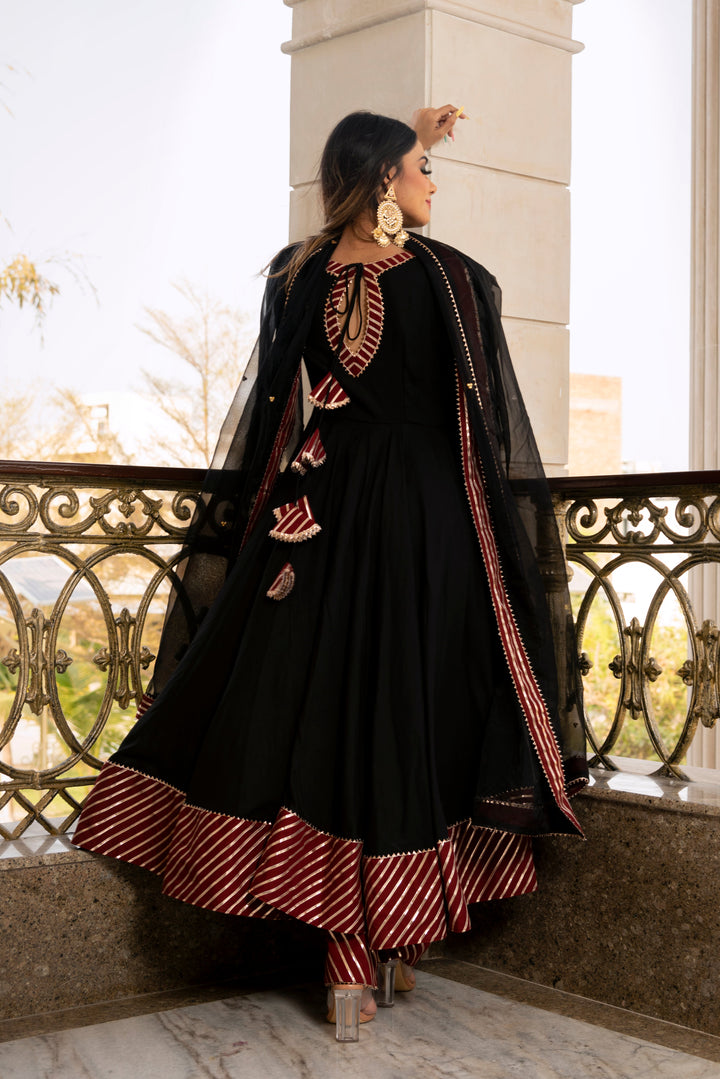 HINA BLACK AND MAROON  ANRKALI SET | SHOBITAM