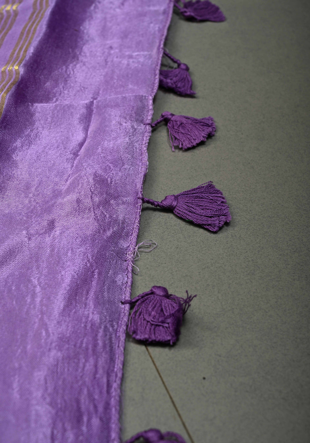 Lavender Borderless Modal Silk Saree with Lagda Patta Crushed Pallu | SHOBITAM