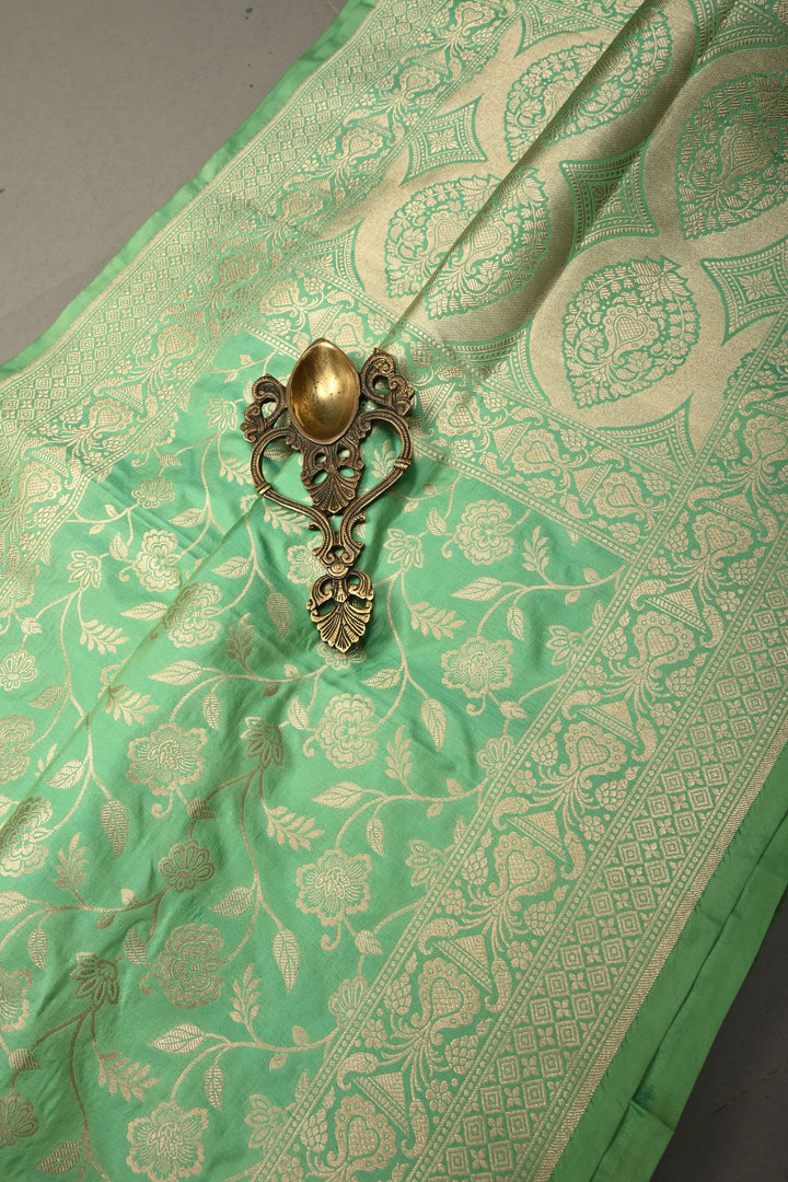 Sea Green Dual tone Pure Banarasi Katan Silk Saree with Floral Jaal and Zari Border | SILK MARK CERTIFIED | SHOBITAM