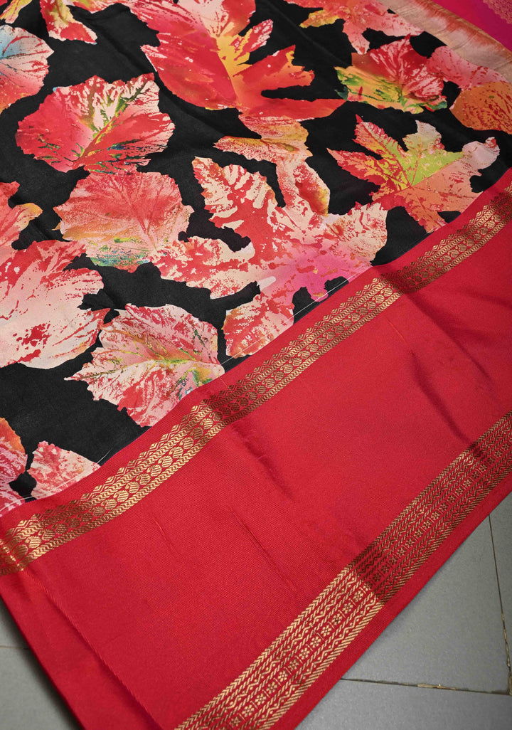 Black Pure Kanjivaram Silk Saree with Digital Print and Contrast Rettaipet Zari Border | SILK MARK CERTIFIED | SHOBITAM