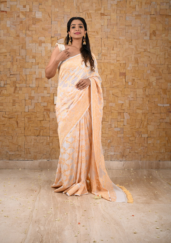 Vidya Balan White Banarasi Georgette Silk Saree with Shikaargah Jaal and Zari Border | SILK MARK CERTIFIED