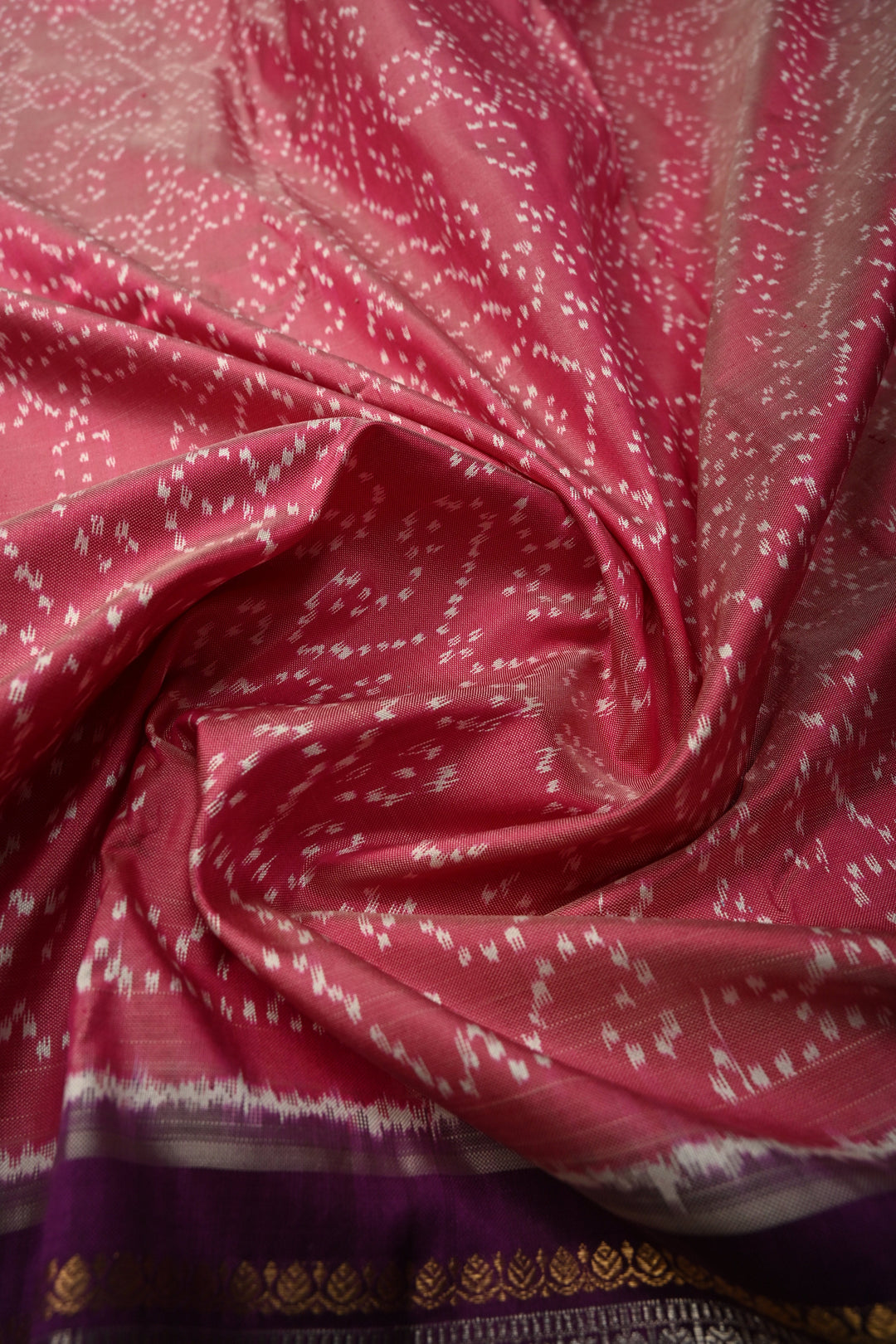 Frost Rose Dual tone Ikkat Kanjivaram Fusion Pure Silk Saree with Twill Design Jaal and Contrast Zari Border  | SILK MARK CERTIFIED | SHOBITAM