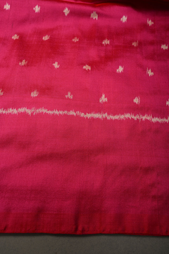 White Pochampally Ikkat Pure Silk Saree with Red-Pink Contrast Geometric Borders and Pallu | SILK MARK CERTIFIED | SHOBITAM