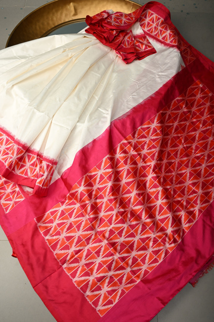 White Pochampally Ikkat Pure Silk Saree with Red-Pink Contrast Geometric Borders and Pallu | SILK MARK CERTIFIED | SHOBITAM