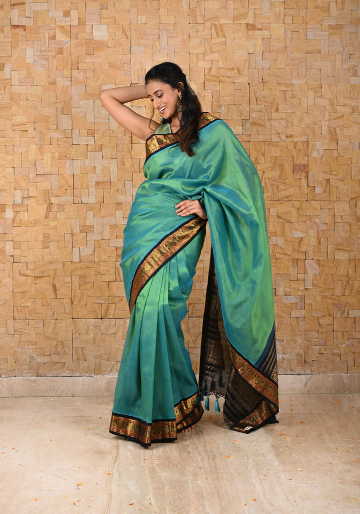 Blue Green Dual Tone Korvai Handloom Weave Kanchi Silk Cotton Saree with Contrast Borders